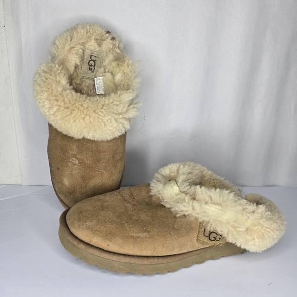 UGG Shoes - Ugg Disquette Slipper in Chestnut Suede Size 7 Cozy